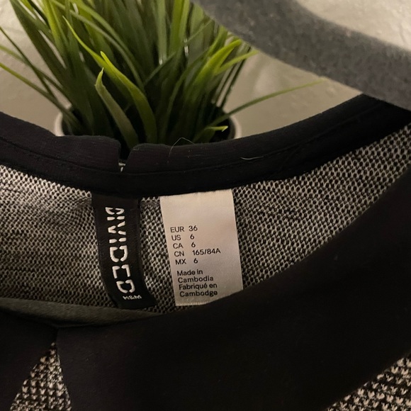 H&M Divided Collared Box Dress - Picture 7 of 8